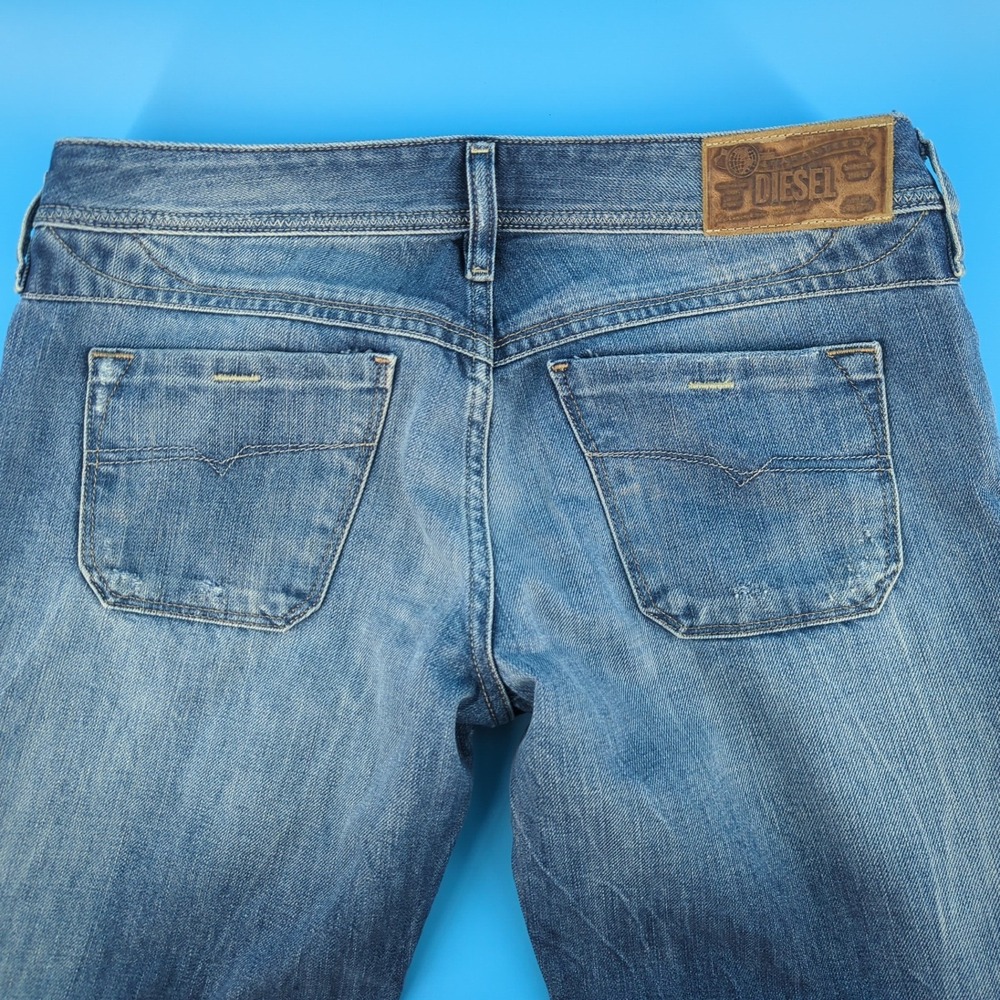 Diesel Lowky Regular-Straight Low Waist Jeans Wash 0810N Blue W27 L32 - Picture 9 of 16
